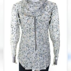 Lululemon Lightened Up Pullover Size 4